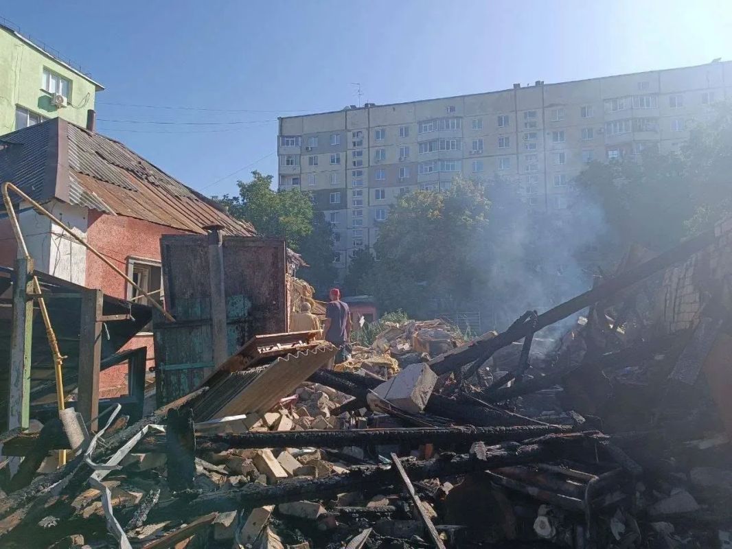 Громкие заголовки укроСМИ о вчерашнем ударе по Чугуеву скрывают одну крайне неудобную правду Громкие заголовки укроСМИ о вчерашнем ударе по Чугуеву скрывают одну крайне неудобную правду