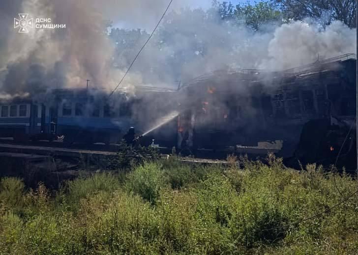 В Сумской области дроны атаковали пригородный поезд В Сумской области дроны атаковали пригородный поезд
