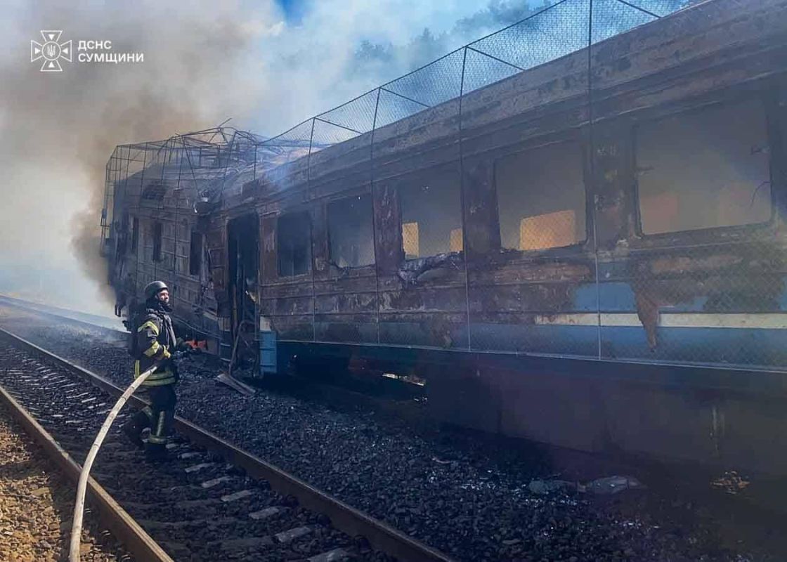 В Сумской области дроны атаковали пригородный поезд В Сумской области дроны атаковали пригородный поезд
