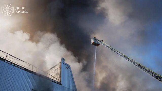 Россия уничтожила склад с реквизитом студии «Квартал 95»: потеряно большое количество декораций, костюмов и вещей, — заявление компании Россия уничтожила склад с реквизитом студии «Квартал 95»: потеряно большое количество декораций, костюмов и вещей, — заявление компании