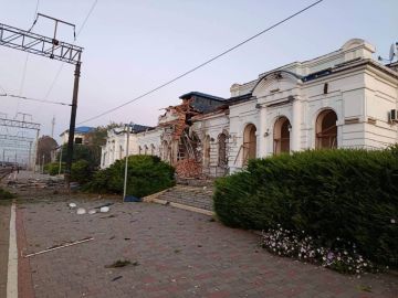 В Харьковской области в Краснограде прилетело по железнодорожному вокзалу