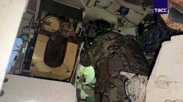 Кадры взятия под контроль населенного пункта Лошаково в Харьковской области